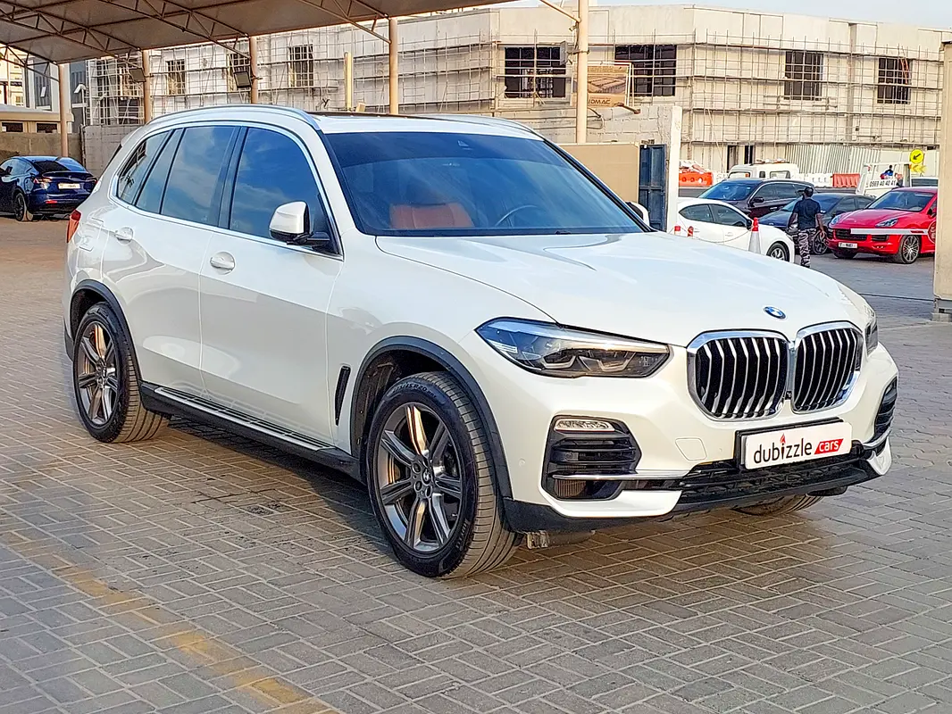 BMW X5 2019 — photo 1 of 16