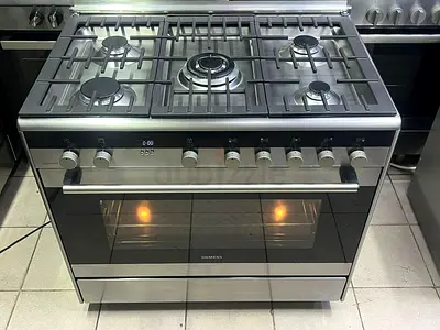 Siemens Gas Range Oven - Excellent Condition