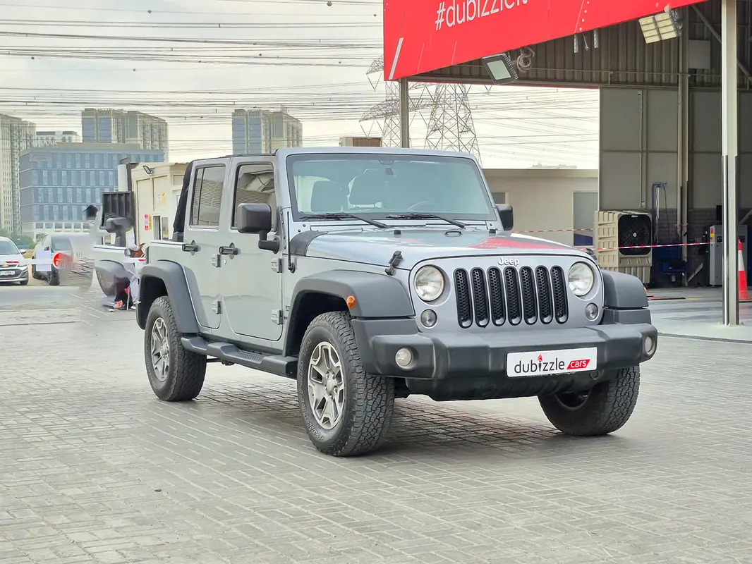 Jeep Wrangler Unlimited 2015 — photo 1 of 13