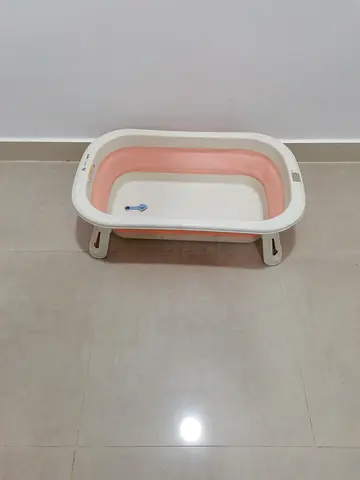 Baby Bath Tub for Comfortable Bath. Used just once. 2 months old..