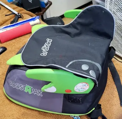 Trunki boostapak travel bag
