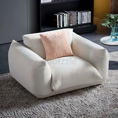 Cozy Cream Accent Chair with Soft Texture