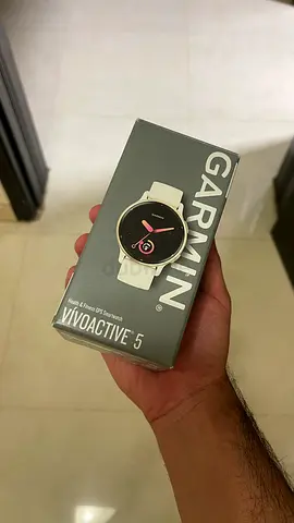 Garmin Vivosmart 5 Smartwatch - Brand New Condition