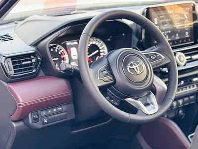 Toyota Urban Cruiser GLX, миниатюра 9