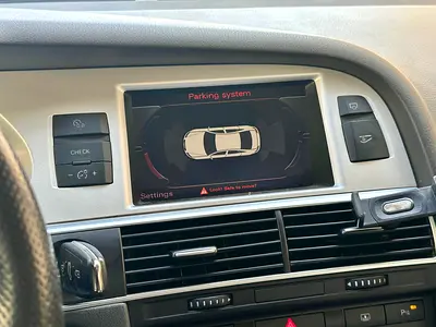 صورة 6 لـ 2010 AUDI A6