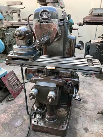 Victoria Universal Milling Machine (UK Imported)