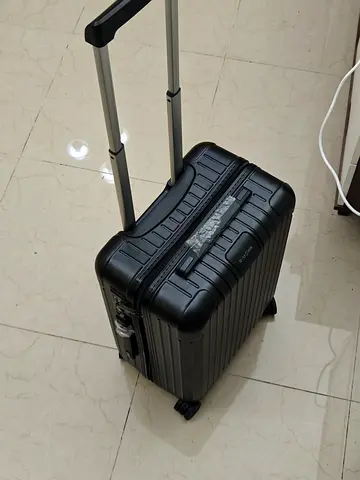 Suitcase Carry on