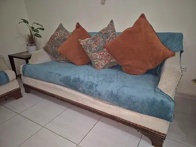 Home Centre 3+2 sofa set for sale