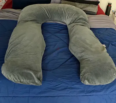 Cozy U-Shaped Pregnancy Pillow for Ultimate Comfort