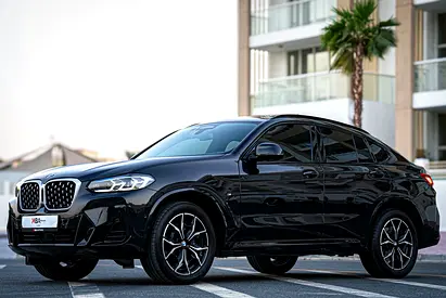 2023 BMW X4 - xDrive - M-Package | 20,000 kms