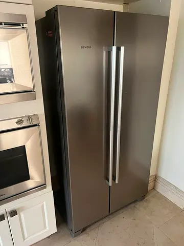 Siemens Side-by-Side Refrigerator – Germany Made – 90 cm Width × 180 cm Height