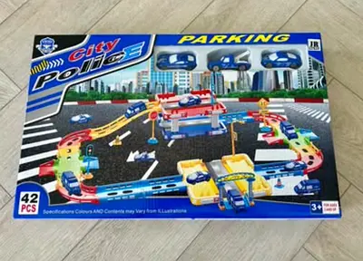 NEW AMAZING TOYSARUS TOY: CITY POLICE PARKING (42 pieces)