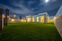 Spacious villa with nearby school &amp; hospital