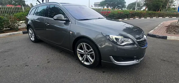 OPEL INSIGNIA FULL 0PTION MODEL 2017 KM 65000 ONLY F.S.H G.C.C ACCIDENT FREE ORIGINAL PAINT
