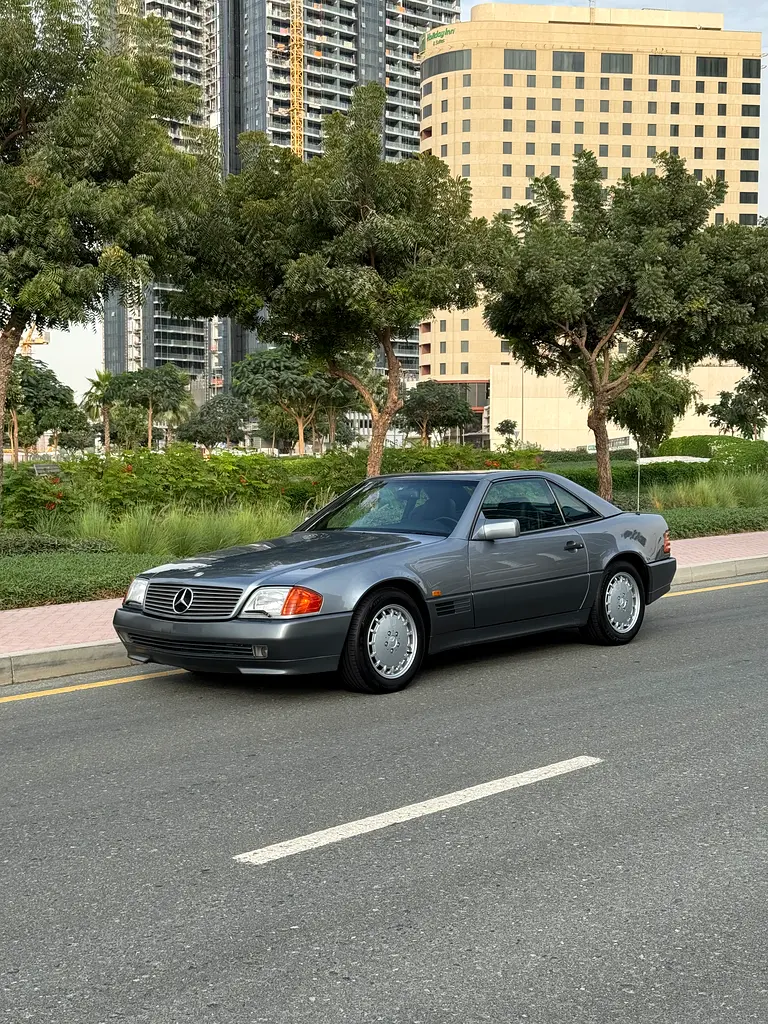 Mercedes-Benz SL-Class 1991 — photo 1 of 13