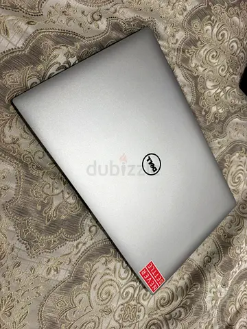 Dell Laptop - Lightweight and Efficient