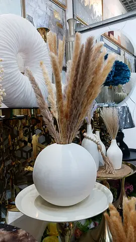Elegant White Vase with Dried Pampas Grass