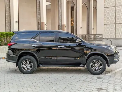 2017 Toyota FORTUNER — фото 17