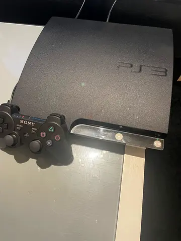 سوني 3 معدل HEN يشغل ألعاب سوني 3 و2 و1 معه يد وحدة (نصيف) جميع الأسلاك كاملة نظيف وشغال بدون مشاكل