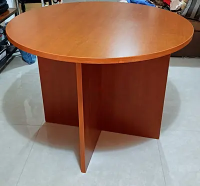 Strong and Sturdy Round Table