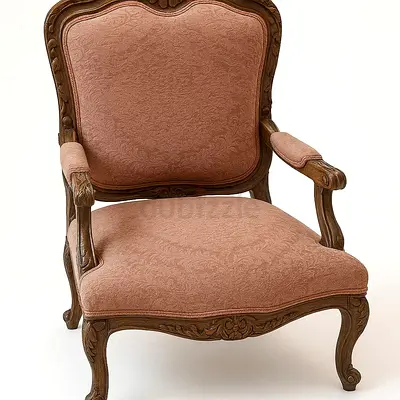 Elegant Carved Antique-Style Armchair / Fauteuil - Excellent Condition