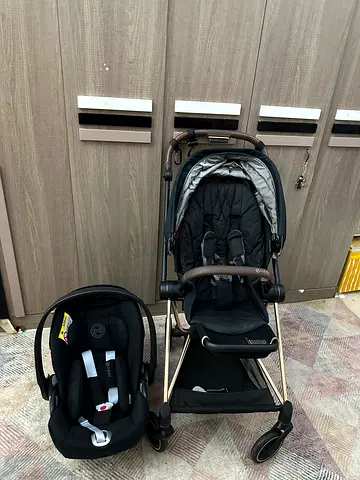 Cybex mios  stroller with cybex car seat