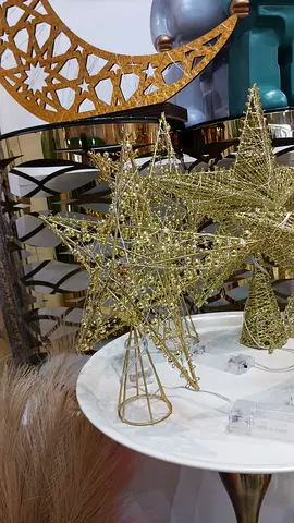 Elegant Gold Decorative Stars for Home Décor