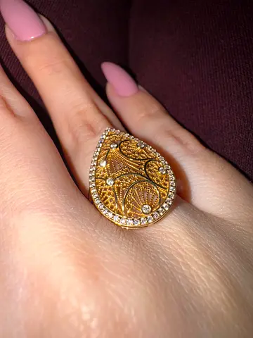 18 KT GOLD RING