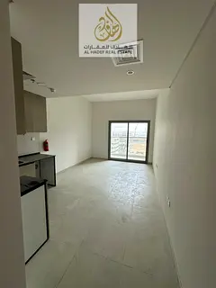 Studio apartment with immediate occupancy, freehold ownership, open to all nationalities.