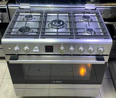 Bosch brand cooker full gas with fan size 90 60cm