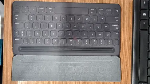 Apple Magic Keyboard (iPad 8/9)