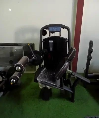Leg Curl / Leg Extension Machine – NEW
