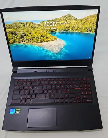 Gaming laptop MSI Katana GF66 11UG