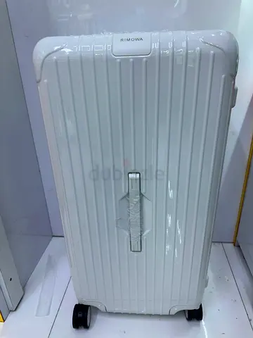 Large trunk Rimowa