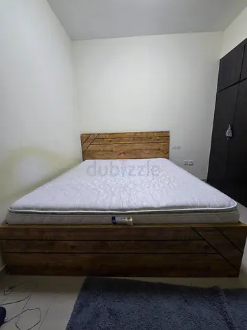 Stylish Wooden Bed Frame with Mattress