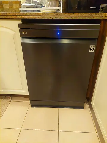 LG 14-Place Settings 3-Rack Premium Quad Wash True Steam Dishwasher Inverter Direct Drive,Matt Black