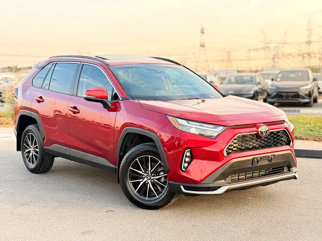 Toyota Rav 4 2024 — photo 1 of 20
