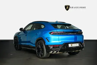 2025 Lamborghini URUS photo 5