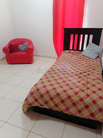 Big Private Room for 1 lady Quite and clean