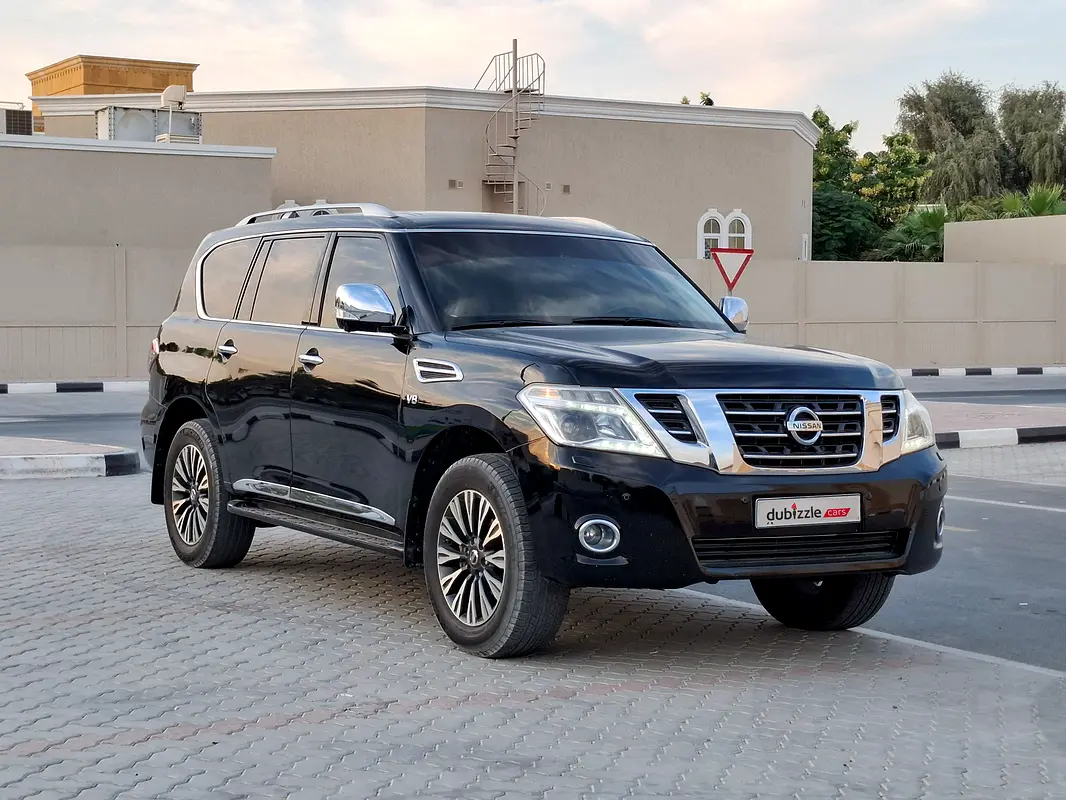 Nissan Patrol 2015 — photo 1 of 19