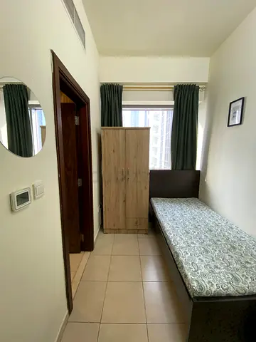 Room With Attached Bathroom Near Business Bay Metro Station