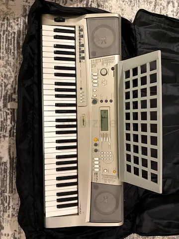 Yamaha PSR A300