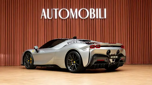 2021 Ferrari SF90 STRADALE — фото 6