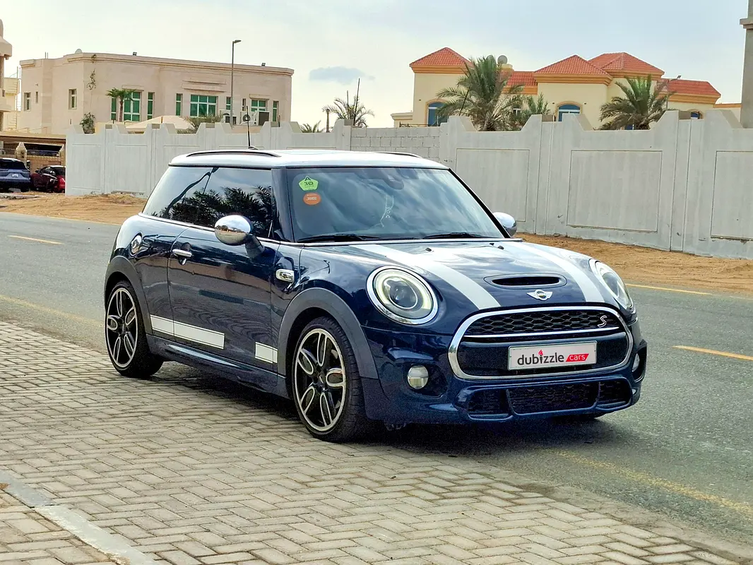 MINI Cooper 2016 — photo 1 of 17