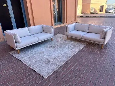 Same like new Condition CrateBarrel 2 plus 2 Sofa beige