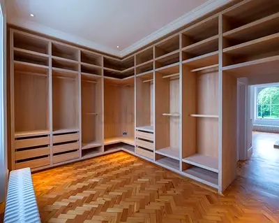 Modern Custom Wardrobe with Ample Storage