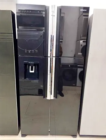 Hitachi 4 Door Refrigerator – Black Glass Finish – Water Dispenser – 90 cm × 180 cm