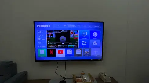 Nikai Smart TV with Apps and Streaming Features