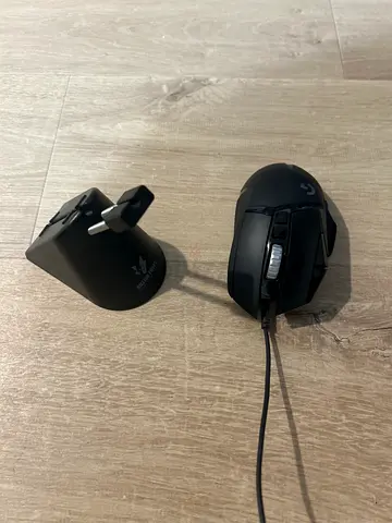 Gaming Mouse with Cord Bungee