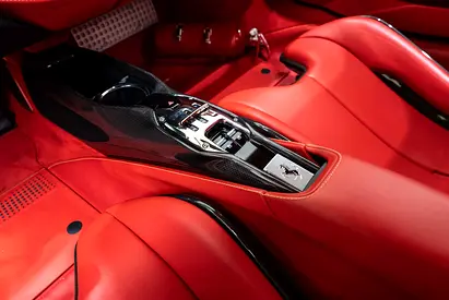 2021 Ferrari SF90 STRADALE — фото 14